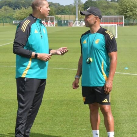 Busby not concerned about Girlz profiglacy | Sports