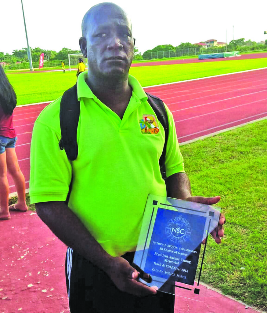 CARIFTA team set to face seniors this weekend – Mark Scott CARIFTA team set to face seniors this weekend – Mark Scott