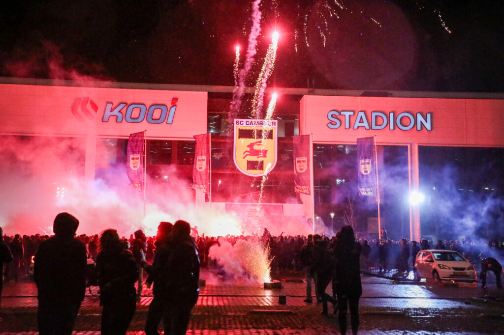 Cambuur clinch promotion to Eredivisie after three-year absence Cambuur clinch promotion to Eredivisie after three-year absence