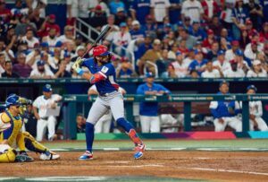 Dominican Republic beats Venezuela 7–5, advances undefeated in World Baseball Classic