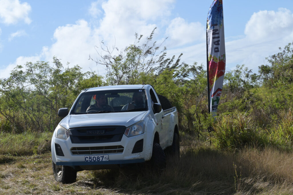 Gill, Mendes win season’s first MudDogs Safari