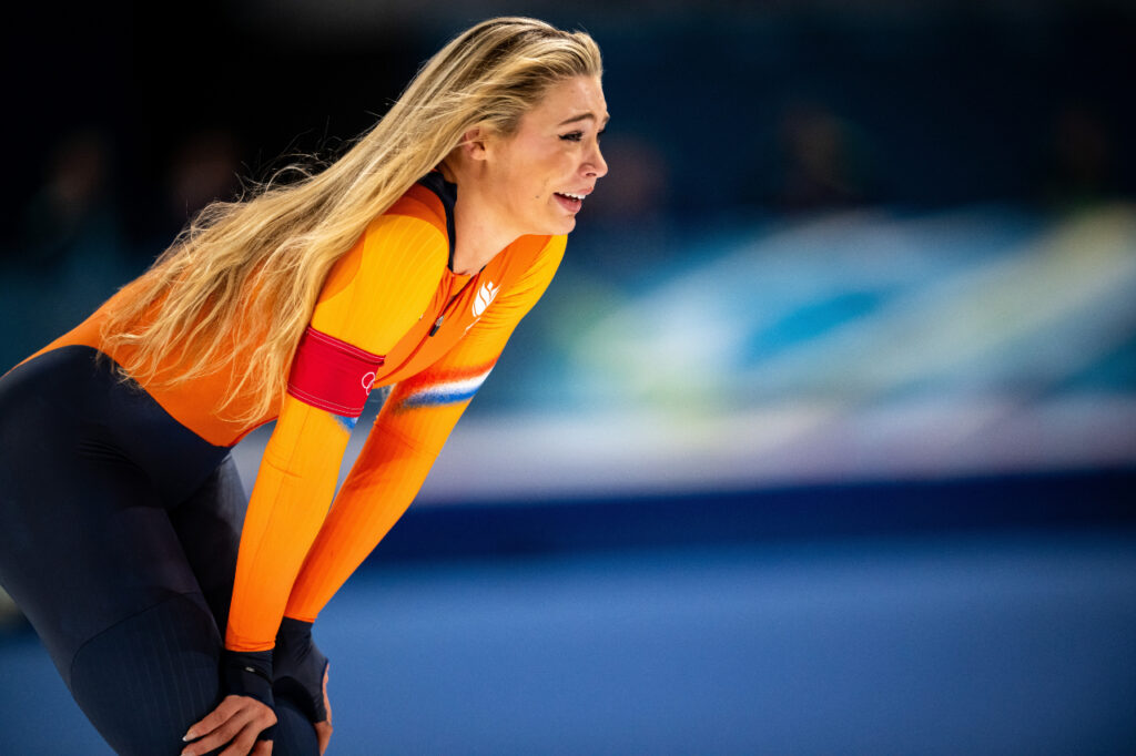 Jutta Leerdam’s skating suit fetches €195,000 in online frenzy