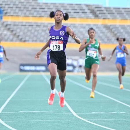 McLean, Wallace the toasts of Carifta day two | Sports