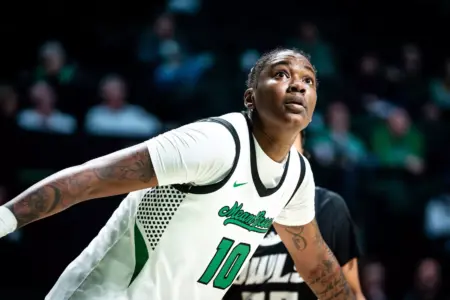 Nestor dominates after postseason accolades