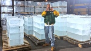 Drake rocks Packers jacket during ‘Iceman’ rollout, seemingly trolling Caleb Williams Drake rocks Packers jacket during ‘Iceman’ rollout, seemingly trolling Caleb Williams