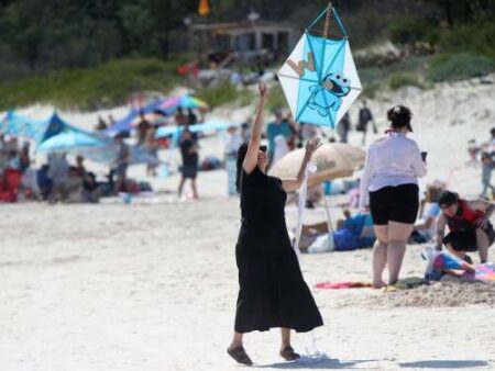 Good Friday tradition kept alive at Horseshoe Bay – The Royal Gazette