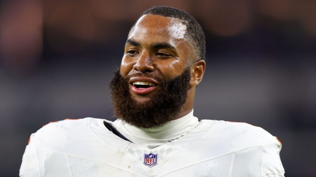 LB Anthony Walker retires from NFL after nine seasons LB Anthony Walker retires from NFL after nine seasons