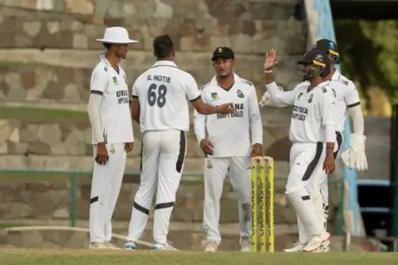 Motie and Permaul spin Guyana to innings win over Windwards; draw looms in Scorpions-Pride contest