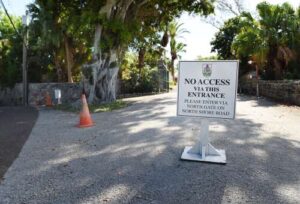 Tree removal reduces Pembroke road to a single lane – The Royal Gazette